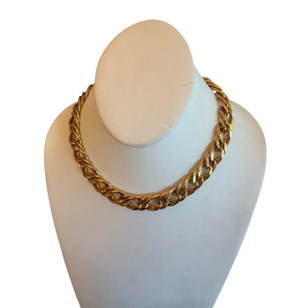 Carolee Necklace Gold Chunky Chain Toggle Closure Vintage Style Statement Link